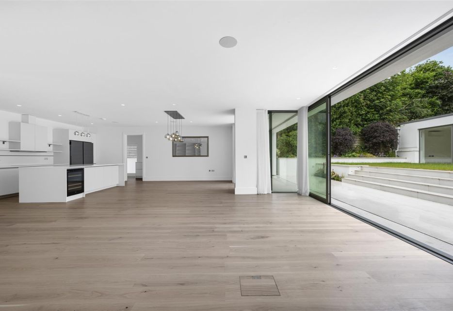 Copse Hill, Wimbledon, SW20