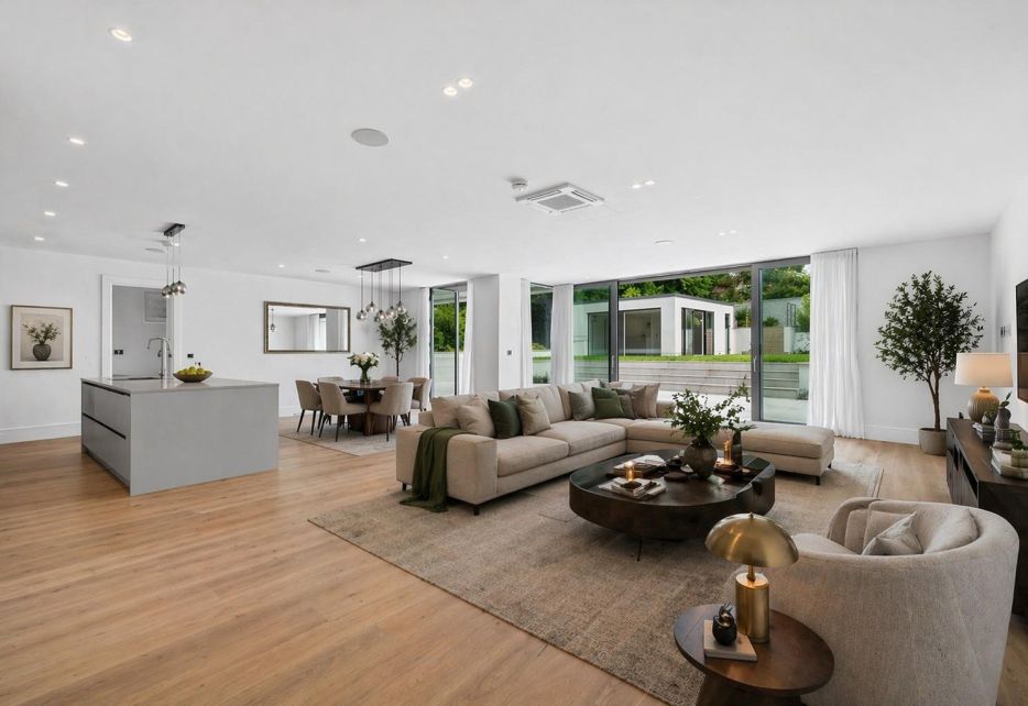 Copse Hill, Wimbledon, SW20