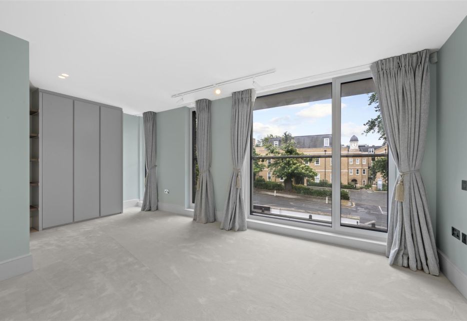 Copse Hill, Wimbledon, SW20