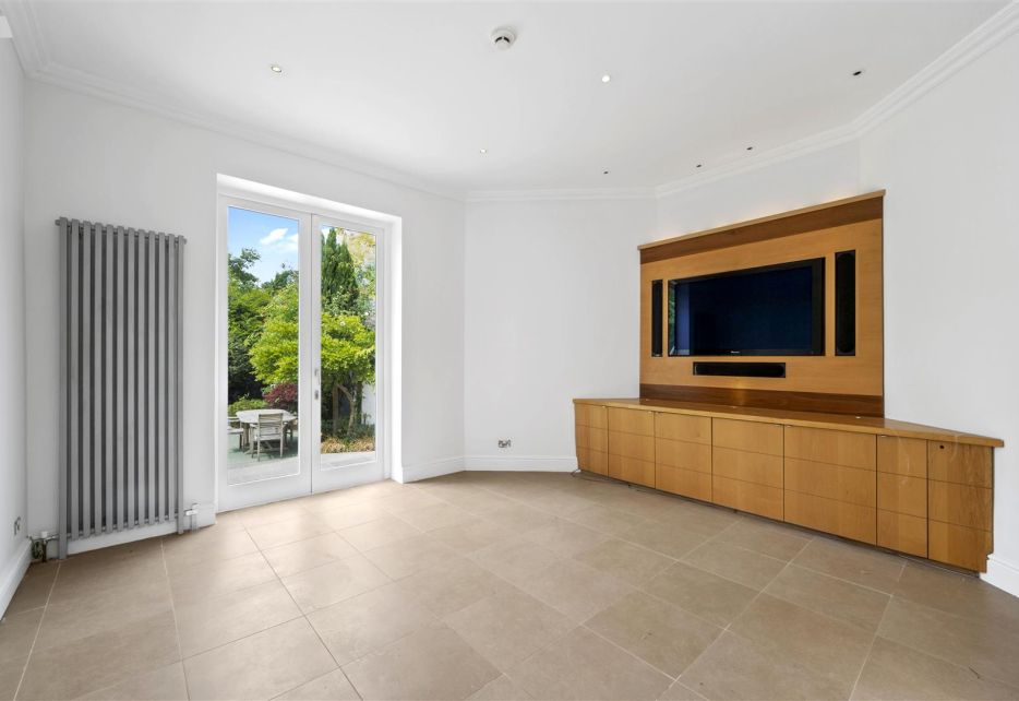 Coombe Hill Road, Kingston Upon Thames, KT2