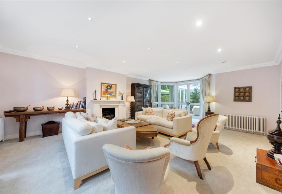 Coombe Hill Road, Kingston Upon Thames, KT2