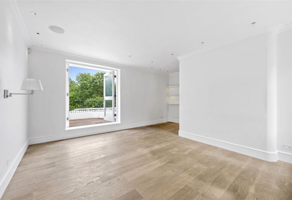 Coombe Hill Road, Kingston Upon Thames, KT2