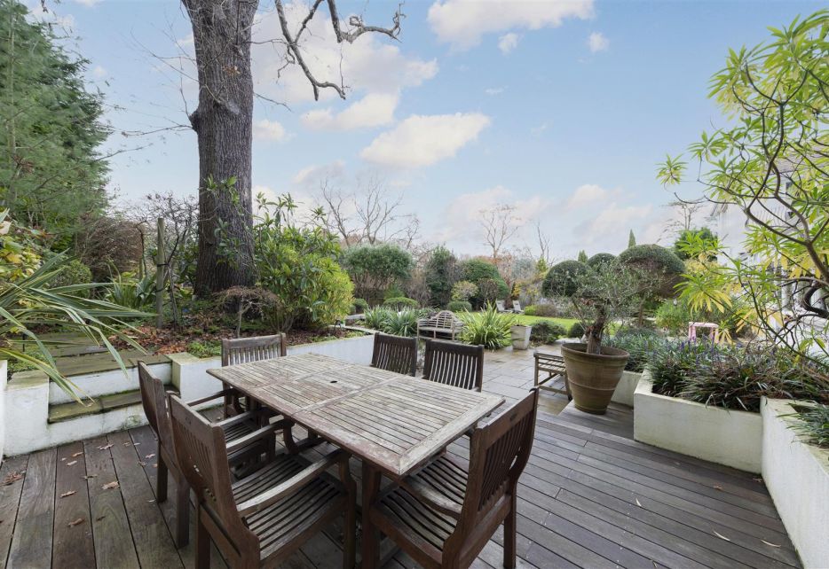 Coombe Hill Road, Kingston Upon Thames, KT2