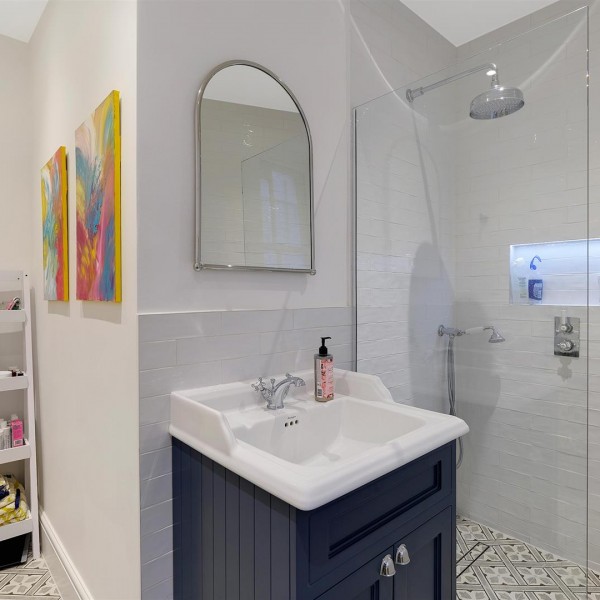 Palace Gate Mansions