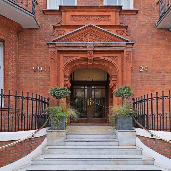 Palace Gate Mansions