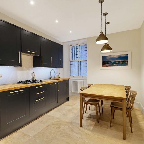 Palace Gate Mansions