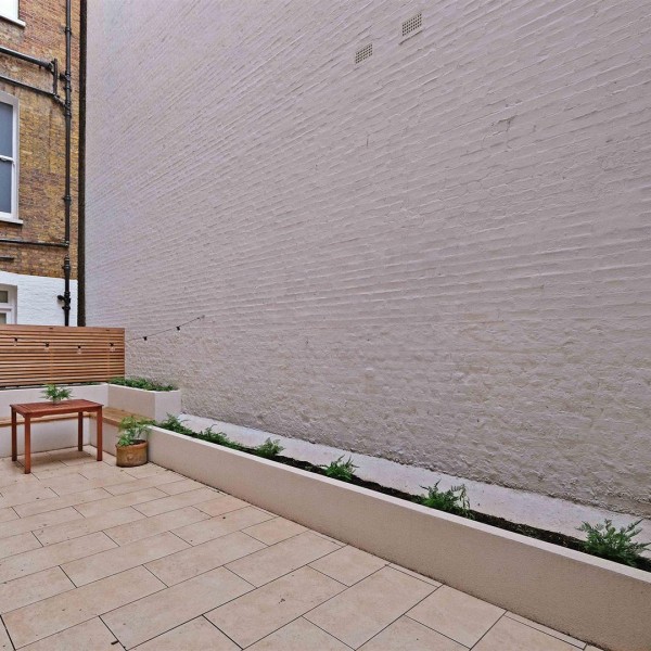 Palace Gate Mansions