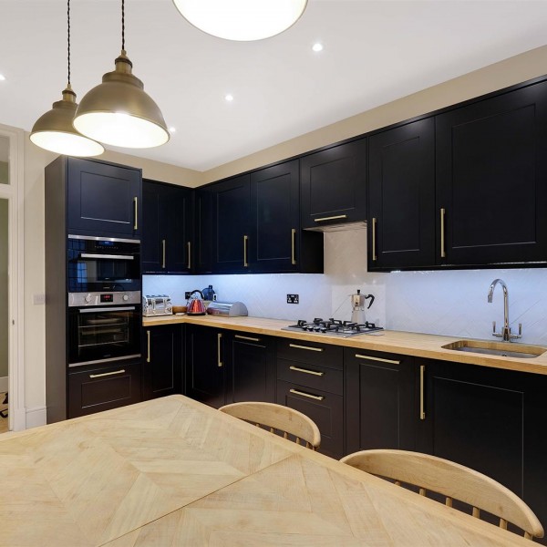 Palace Gate Mansions