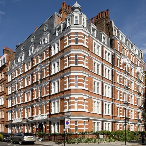 Kensington Court Place