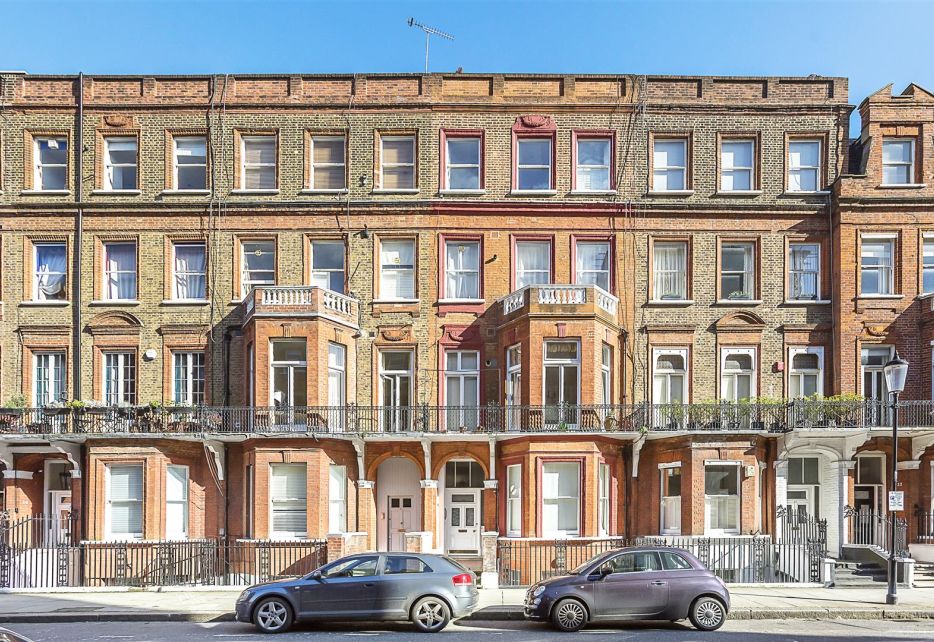 Rosary Gardens, South Kensington, SW7