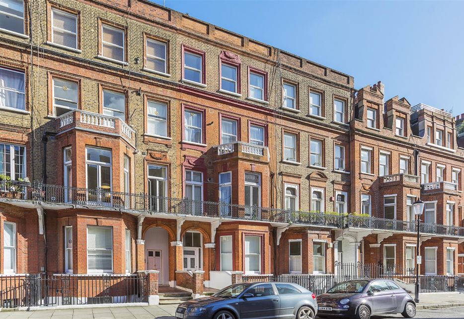 Rosary Gardens, South Kensington, SW7