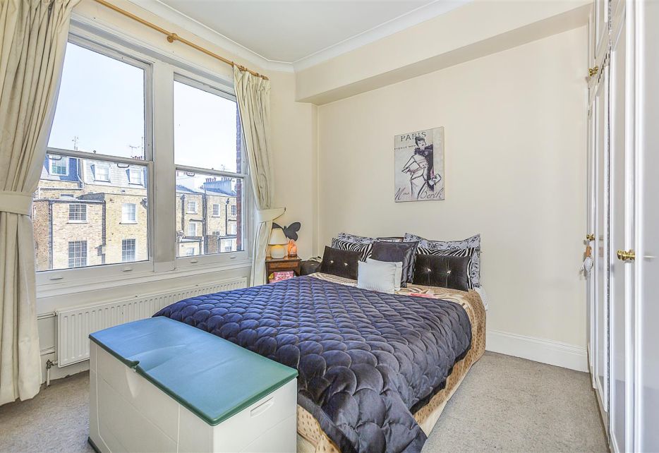 Rosary Gardens, South Kensington, SW7