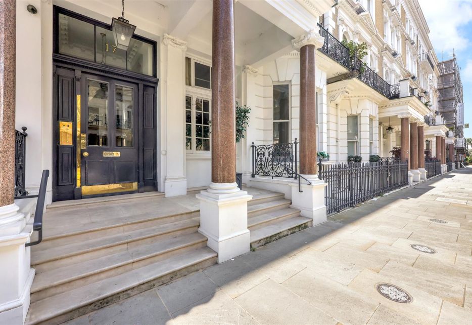 De Vere Gardens, South Kesington, W8