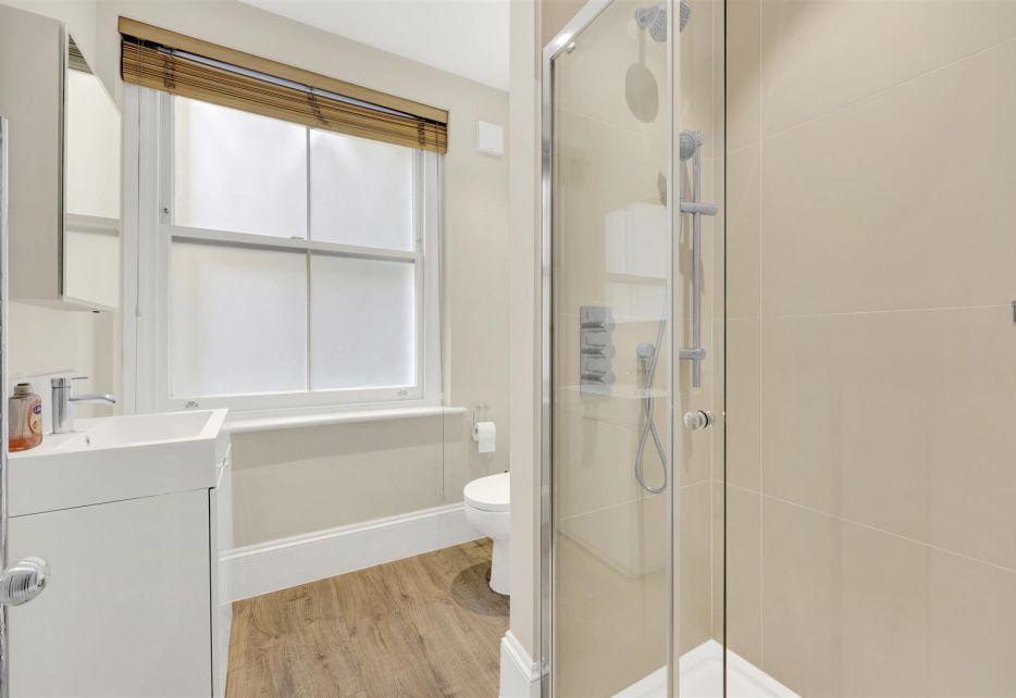 De Vere Gardens, South Kesington, W8
