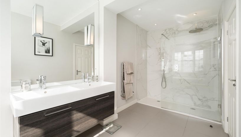 Preston Road, Wimbledon, SW20