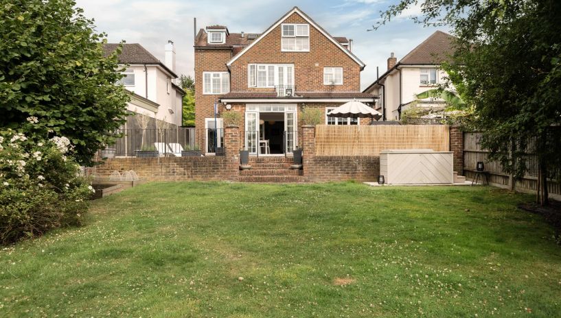 Preston Road, Wimbledon, SW20