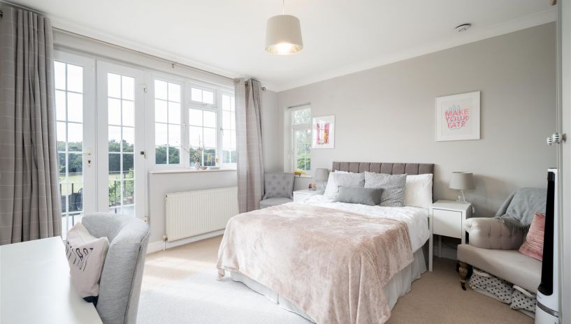 Preston Road, Wimbledon, SW20