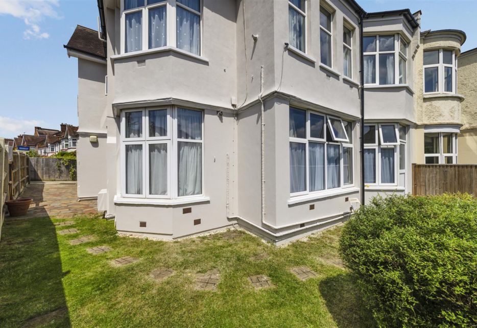 Arthur Road, Wimbledon, SW19