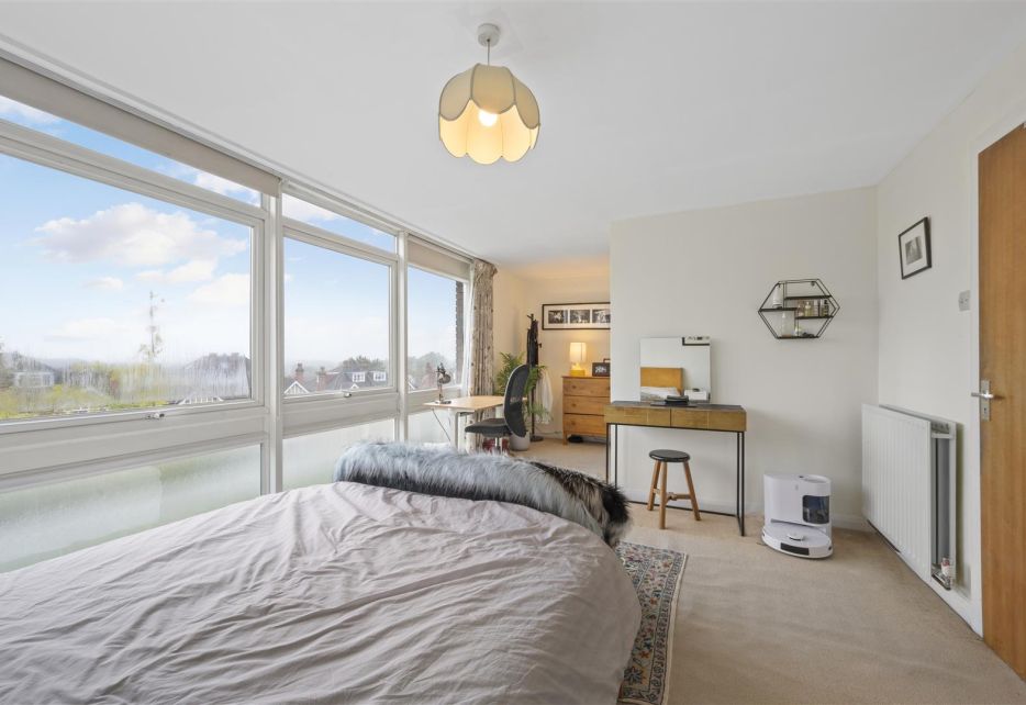 Cottenham Drive, West Wimbledon, SW20