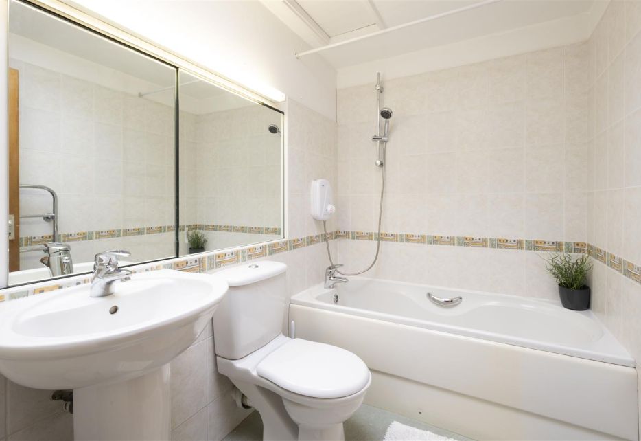 Cottenham Drive, West Wimbledon, SW20