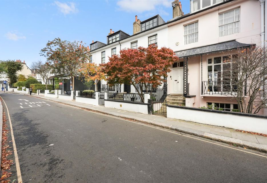 Victoria Grove, Kensington, W8