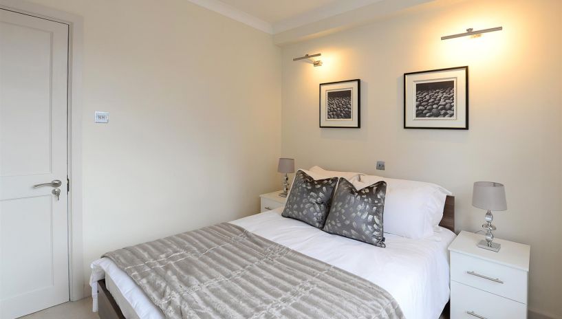 Mayfair, London W1J