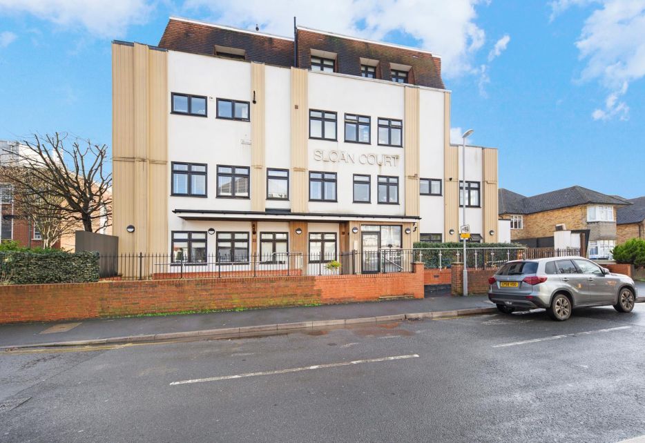 Coombe Road, New Malden