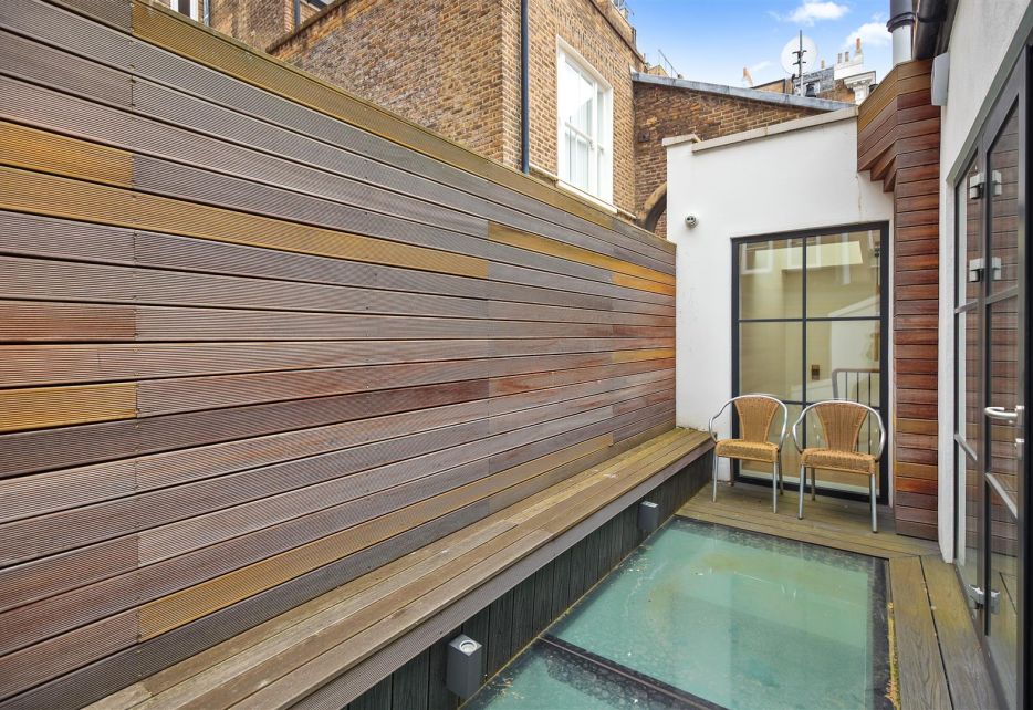 Elvaston Mews, South Kensington, SW7