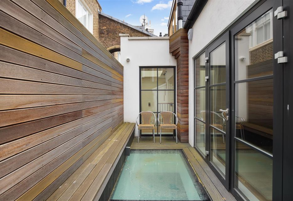 Elvaston Mews, South Kensington, SW7