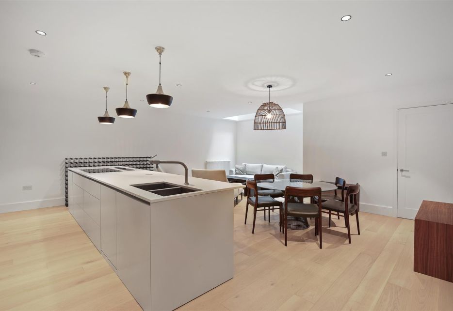 Elvaston Mews, South Kensington, SW7