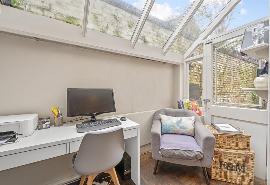 Strachan Place, Wimbledon, SW19