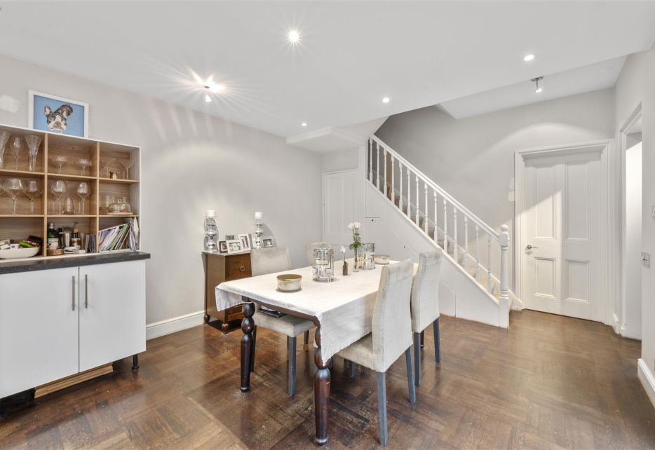 Strachan Place, Wimbledon, SW19