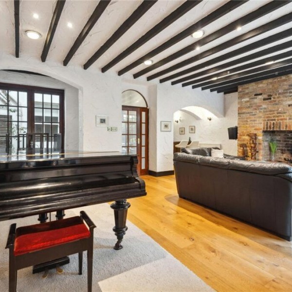 Queen's Gate Gardens