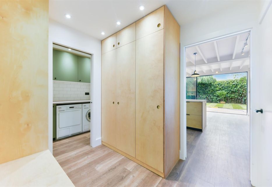 Southridge Place, Wimbledon, SW20