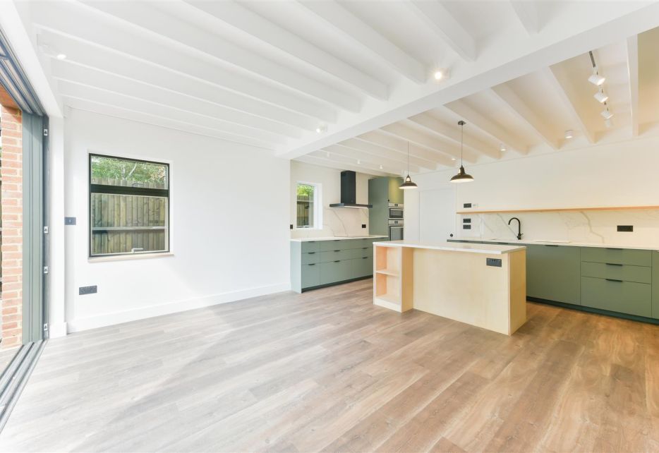 Southridge Place, Wimbledon, SW20