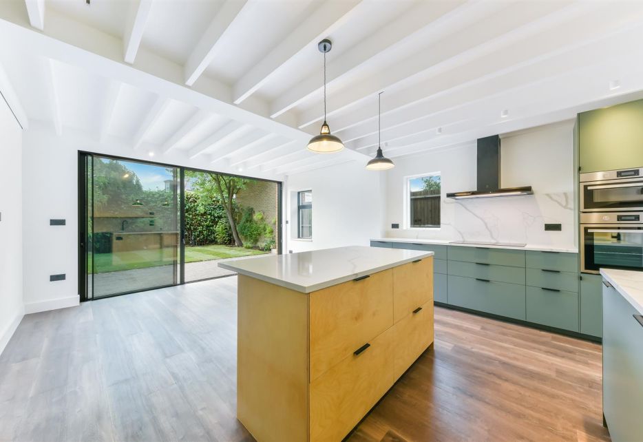 Southridge Place, Wimbledon, SW20