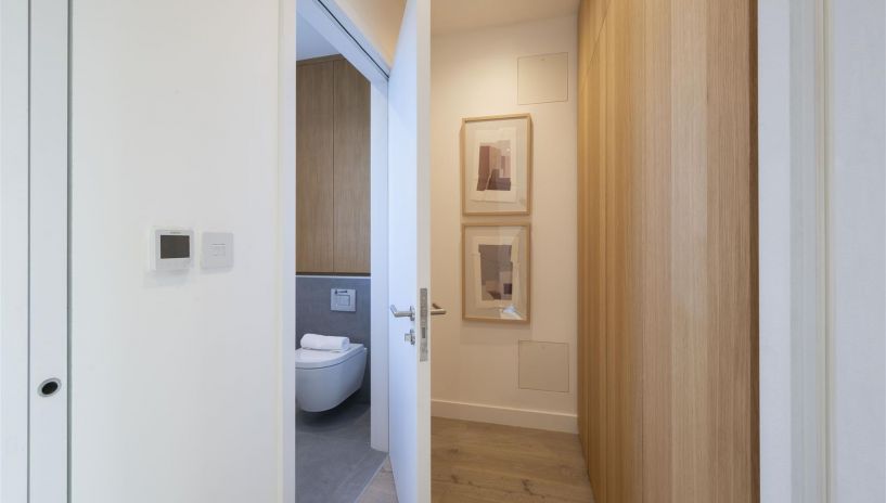 Cottenham Park Road, Wimbledon, SW20