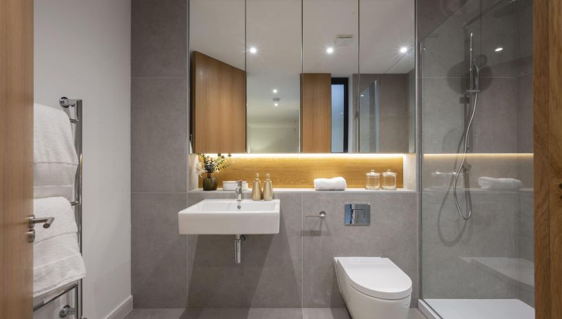 Cottenham Park Road, Wimbledon, SW20