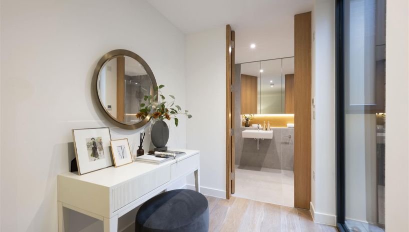 Cottenham Park Road, Wimbledon, SW20