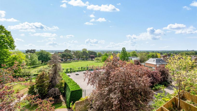 Cottenham Park Road, Wimbledon, SW20