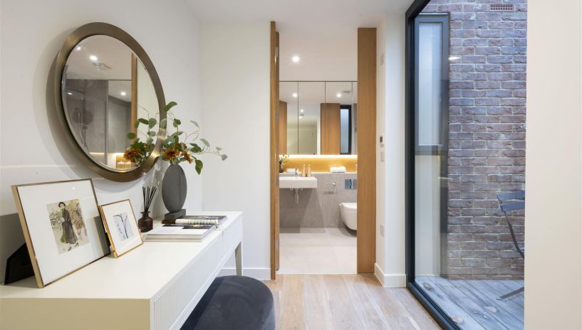 Cottenham Park Road, Wimbledon, SW20