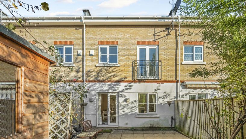 Alba Mews, Southfields, SW18