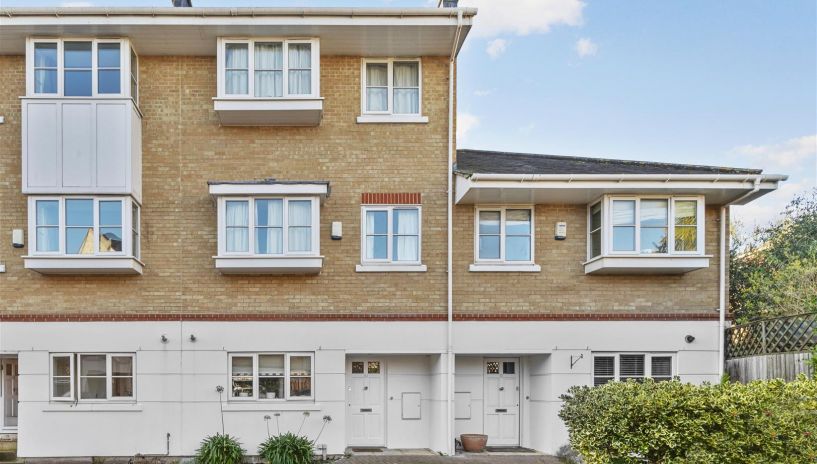 Alba Mews, Southfields, SW18