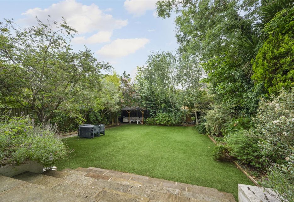 Montana Road, Wimbledon, SW20