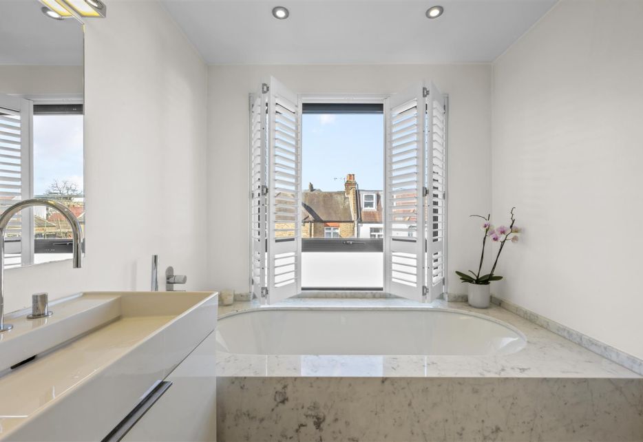 Southdown Road, Wimbledon, SW20