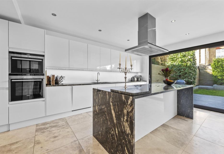 Southdown Road, Wimbledon, SW20