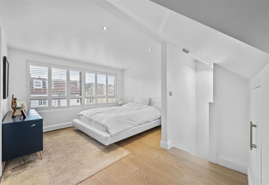 Southdown Road, Wimbledon, SW20