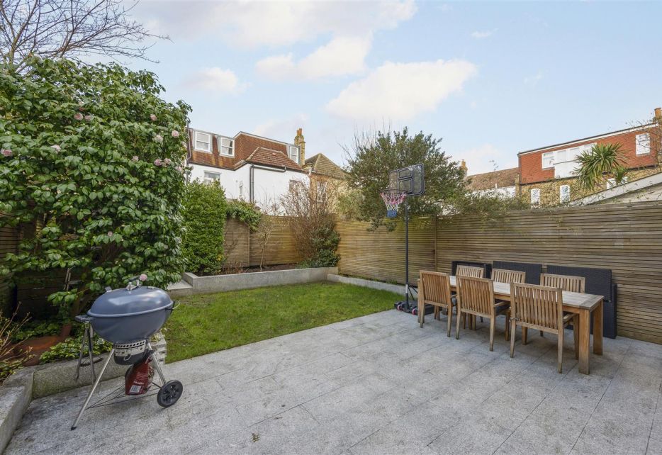 Southdown Road, Wimbledon, SW20