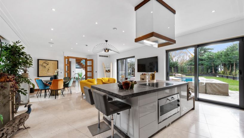 Parkside, Wimbledon, SW19