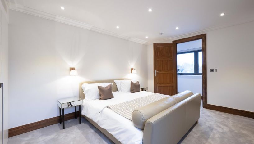 Parkside, Wimbledon, SW19